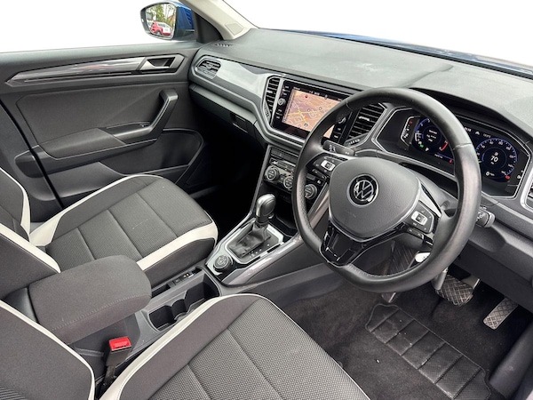 Used Volkswagen T-Roc 2021 for sale - 74030411: Photo 3