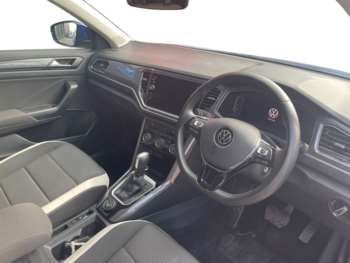 Used Volkswagen T-Roc 2021 for sale - 74030411: Photo