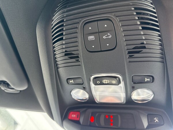 Used Peugeot 3008 2022 for sale - 76145932: Photo 30