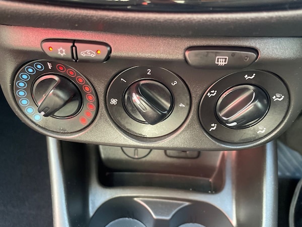 Used Vauxhall Corsa 2018 for sale - 76104188: Photo 16