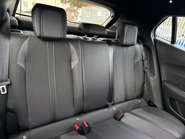 Used Peugeot 2008 2021 for sale - 76130810: Photo 24