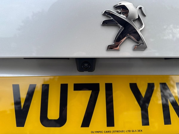Used Peugeot 2008 2021 for sale - 76130810: Photo 30