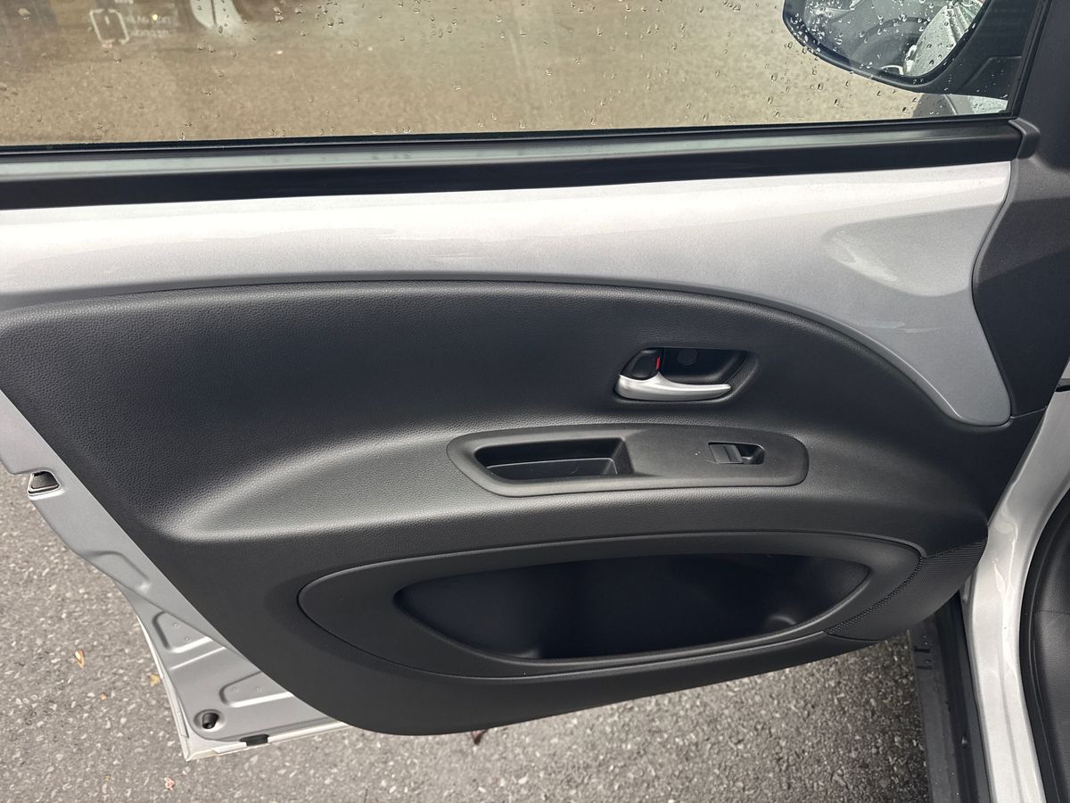 Used Toyota Aygo X 2023 for sale - 76977888: Photo 29