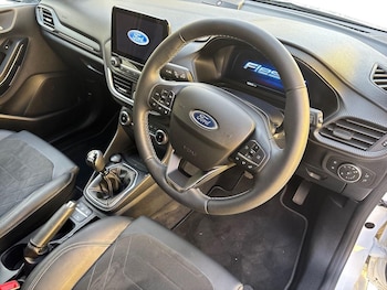 Used Ford Fiesta 2022 for sale - 77532081: Photo
