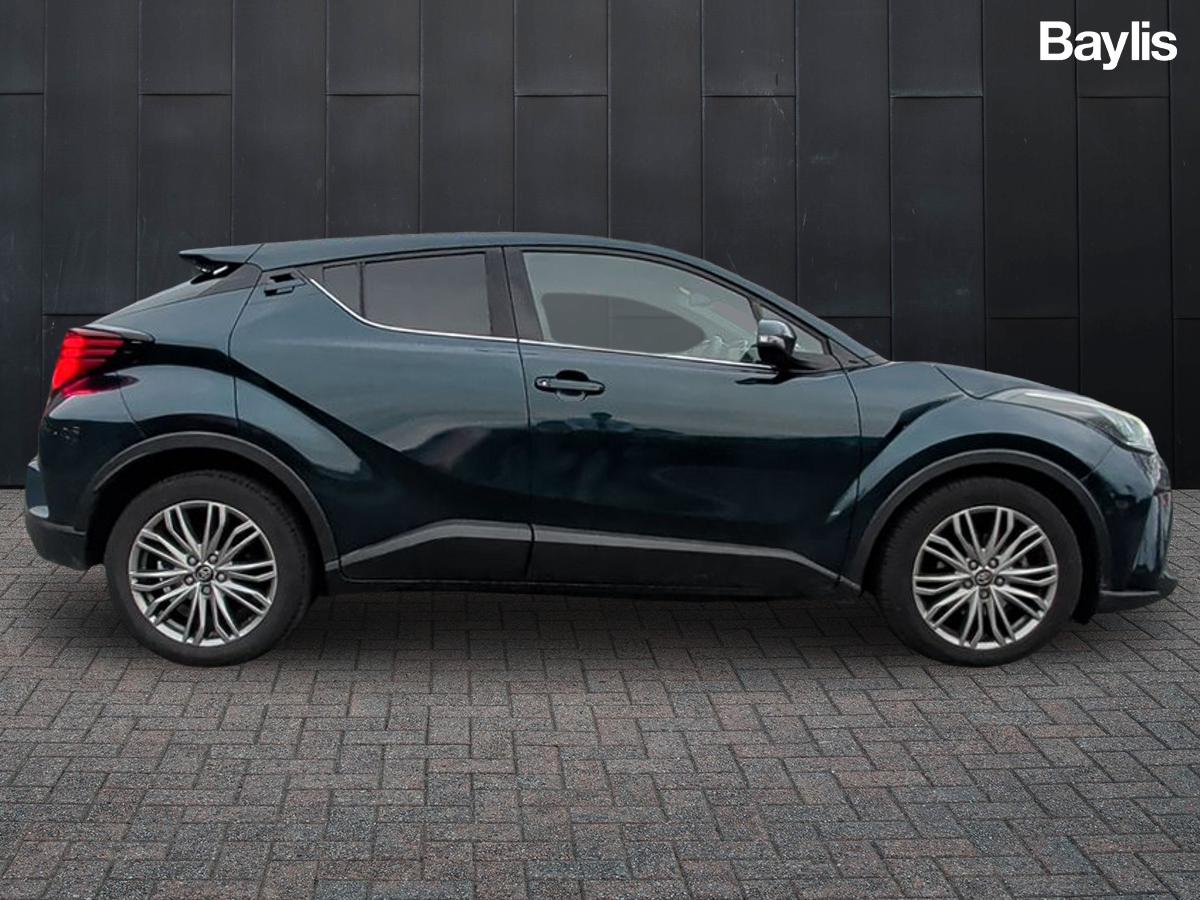 Used Toyota C-HR 2023 for sale - 77499735: Photo 5