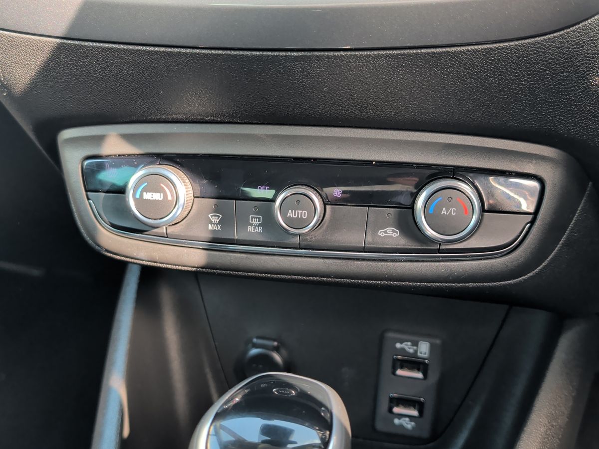 Used Vauxhall Crossland 2022 for sale - 77636219: Photo 16