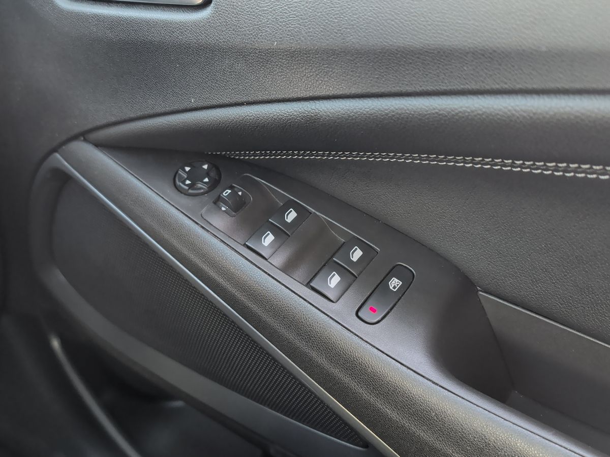 Used Vauxhall Crossland 2022 for sale - 77636219: Photo 17