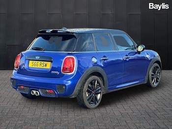 Used MINI Hatch 2021 for sale - 76410596: Photo