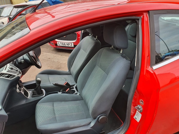 Used Ford Fiesta 2012 for sale - 74859892: Photo 12