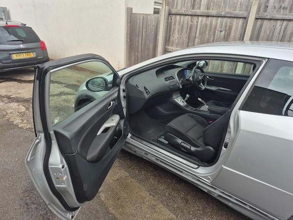 Used Honda Civic 2007 for sale - 76309952: Photo 10