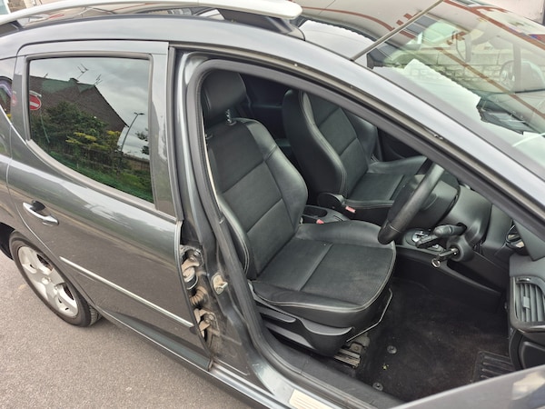 Used Peugeot 207 2013 for sale - 76313781: Photo 10