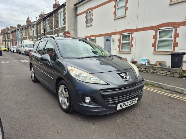 Used Peugeot 207 2013 for sale - 76313781: Photo 2