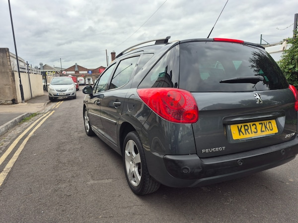 Used Peugeot 207 2013 for sale - 76313781: Photo 6