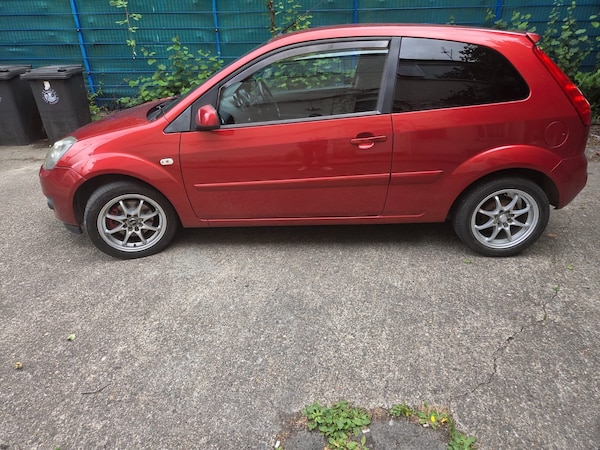 Used Ford Fiesta 2007 for sale - 75177805: Photo 2