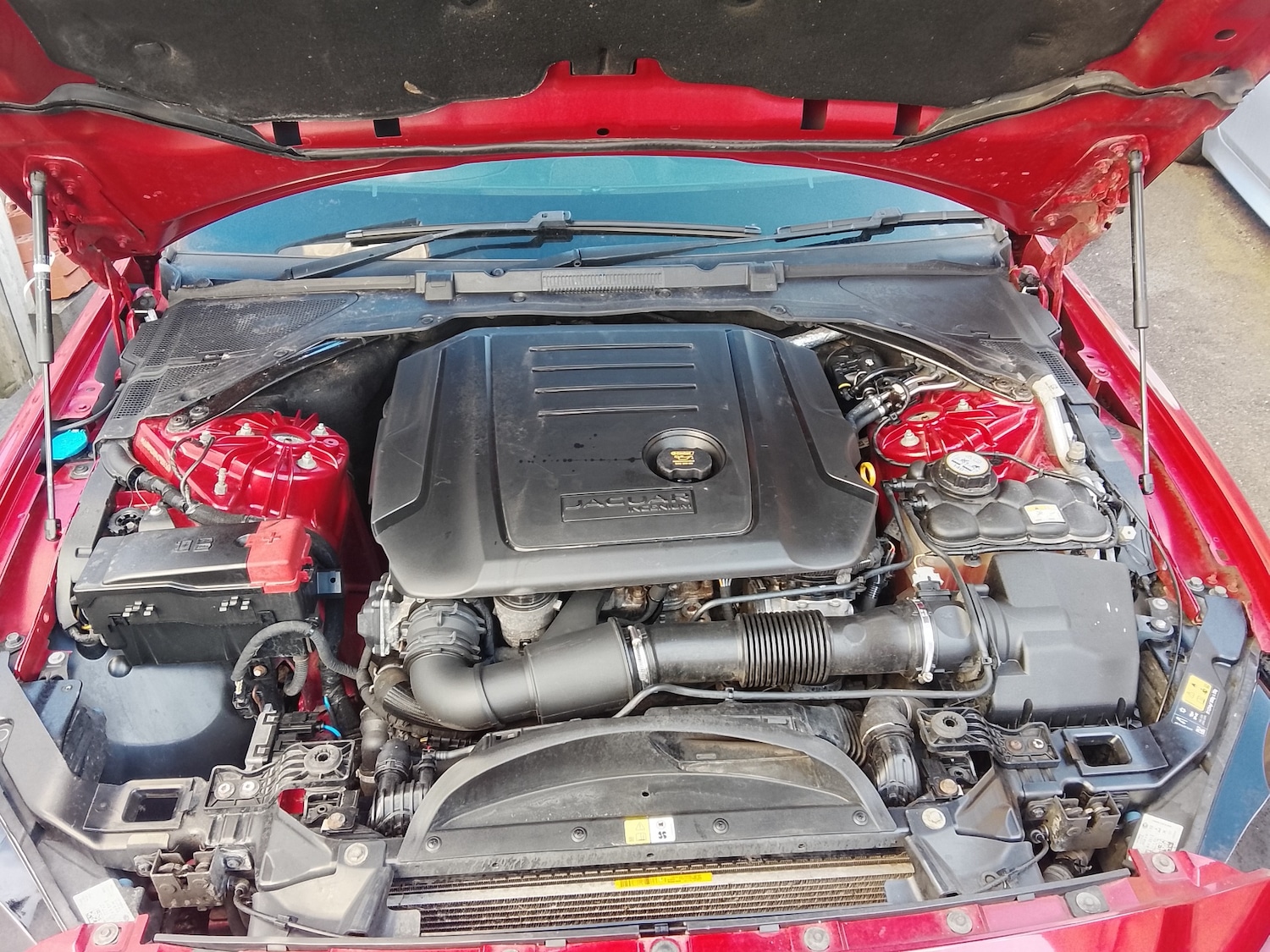 Used Jaguar XE 2016 for sale - 78084663: Photo 15