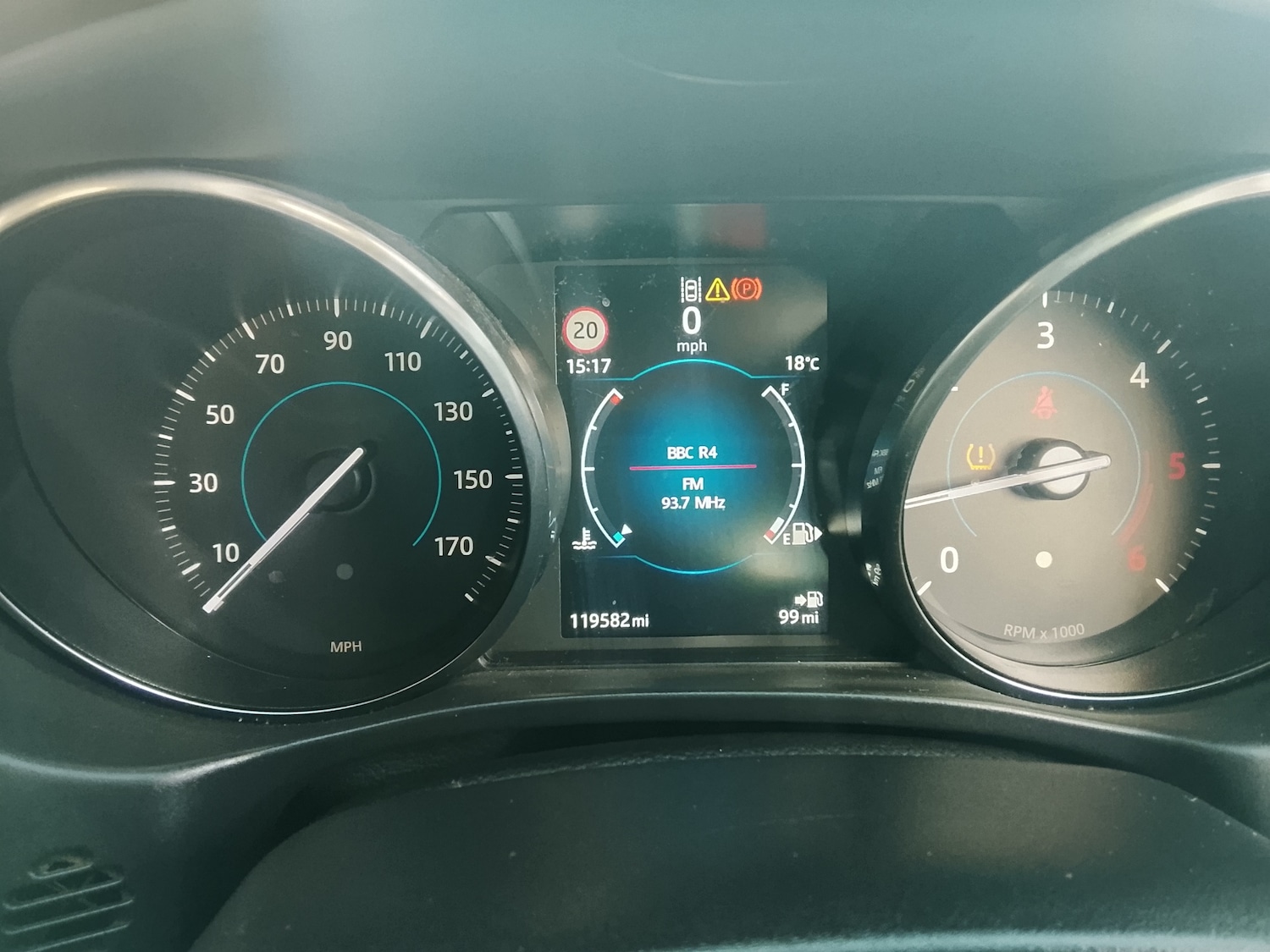 Used Jaguar XE 2016 for sale - 78084663: Photo 16