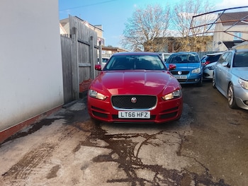 Used Jaguar XE 2016 for sale - 78084663: Photo