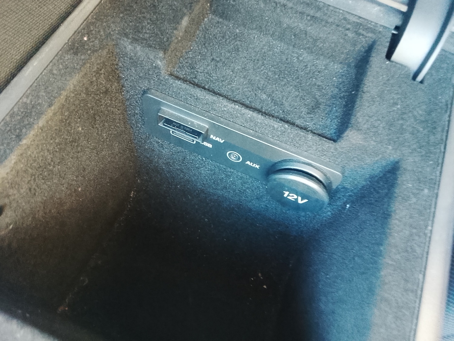 Used Jaguar XE 2016 for sale - 78084663: Photo 21