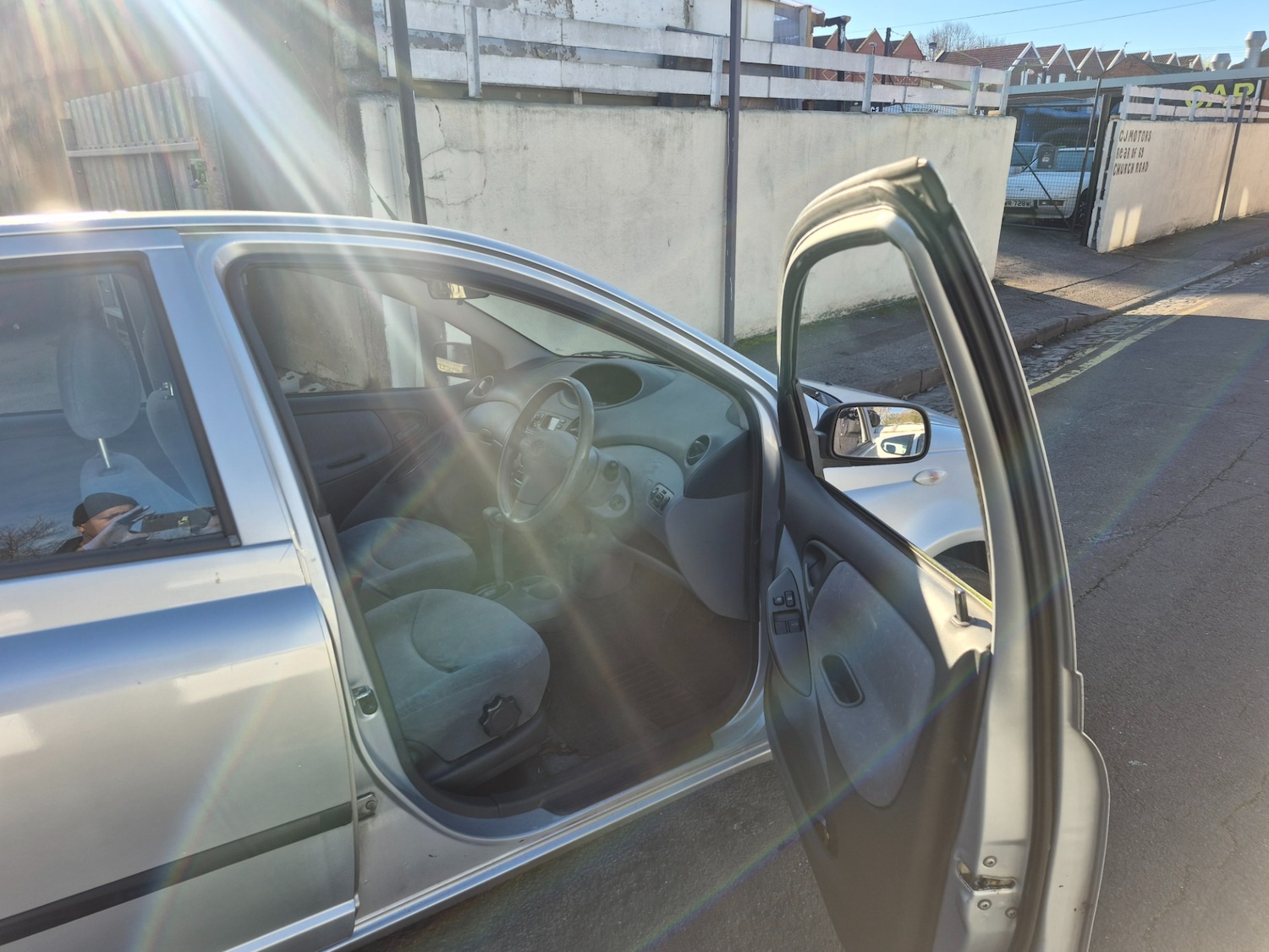 Used Toyota Yaris 2000 for sale - 76625001: Photo 9