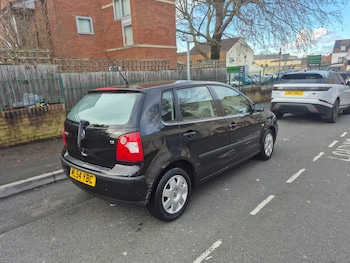 Used Volkswagen Polo 2004 for sale - 77357498: Photo