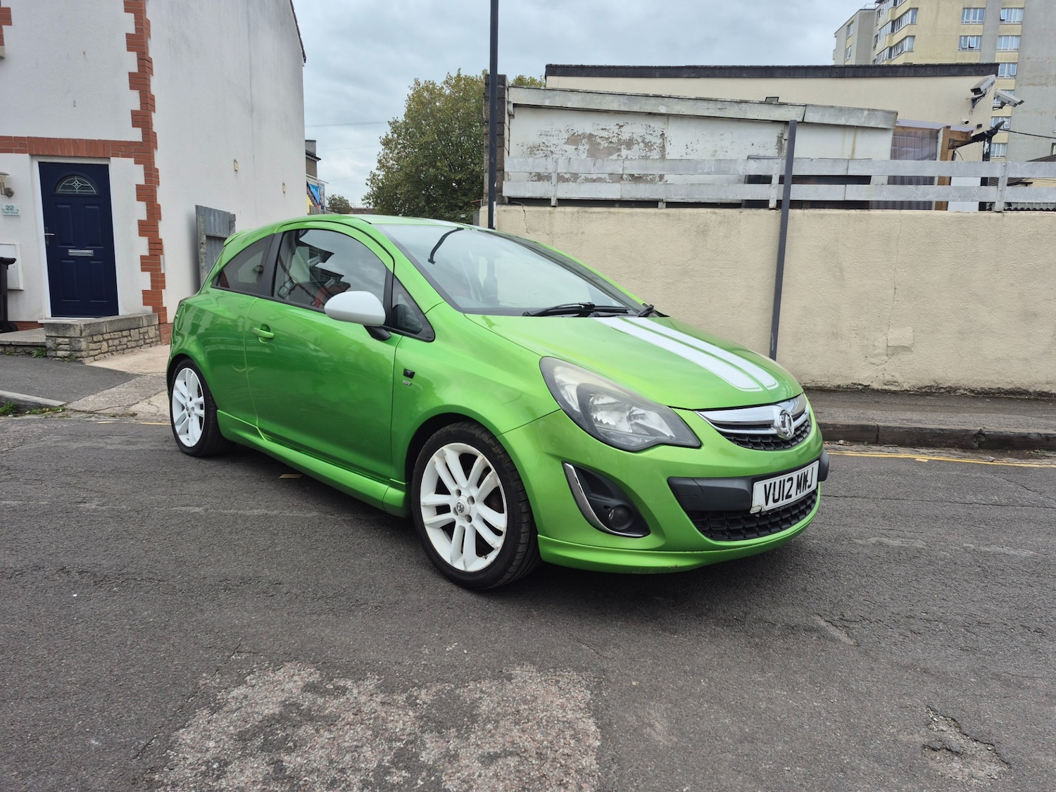 Used Vauxhall Corsa 2012 for sale - 76313615: Photo 2