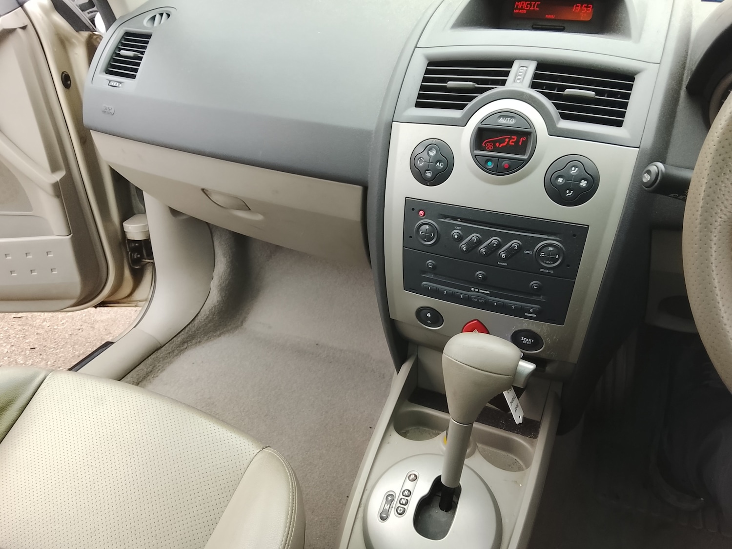 Used Renault Megane 2005 for sale - 77794901: Photo 16