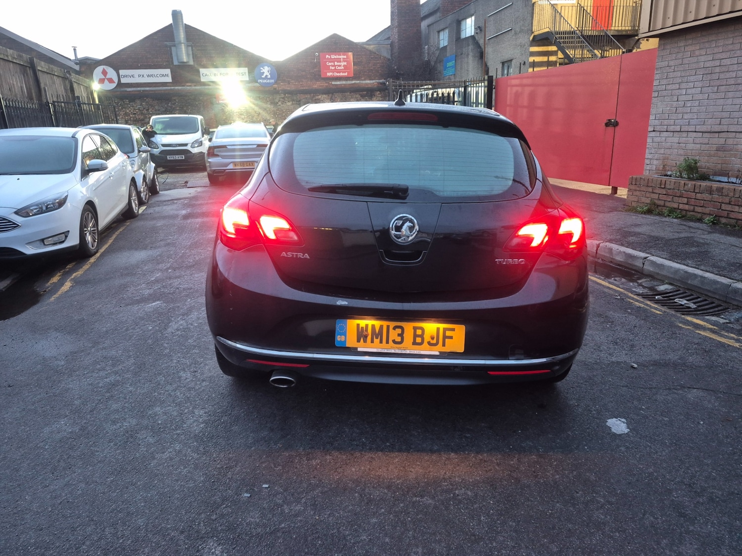 Used Vauxhall Astra 2013 for sale - 77342757: Photo 5