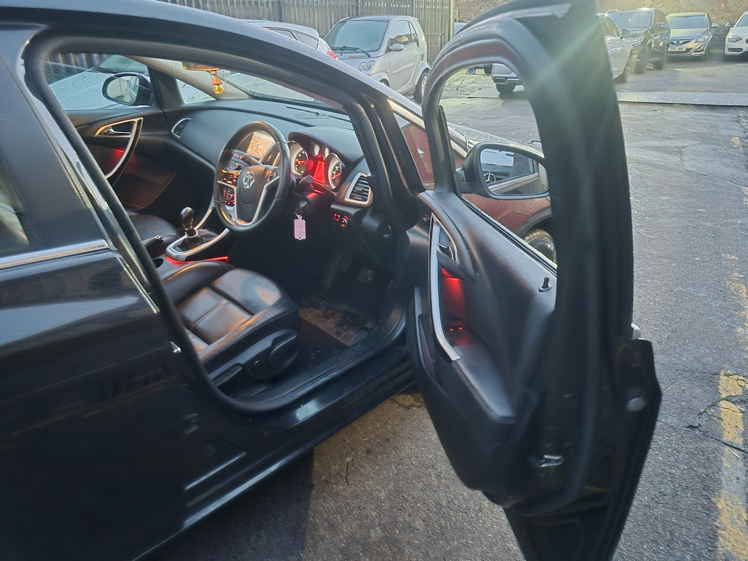 Used Vauxhall Astra 2013 for sale - 77342757: Photo 8