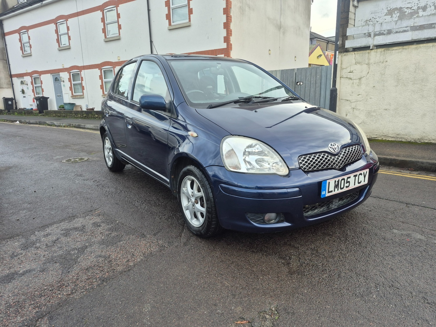 Used Toyota Yaris 2005 for sale - 77026224: Photo 2