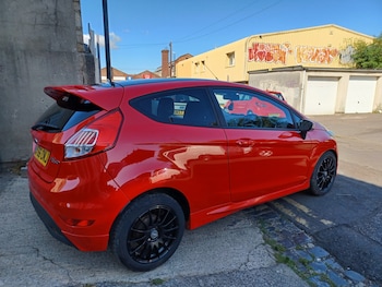 Used Ford Fiesta 2016 for sale - 79386428: Photo