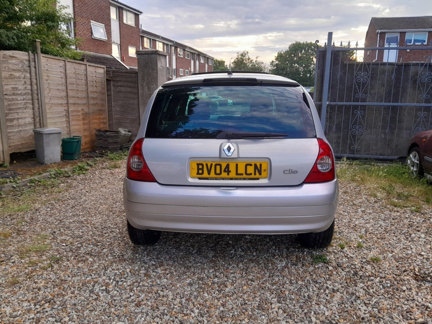 Renault Clio 2004 (04) - 1.4 16V Expression 5dr Auto - Image 4