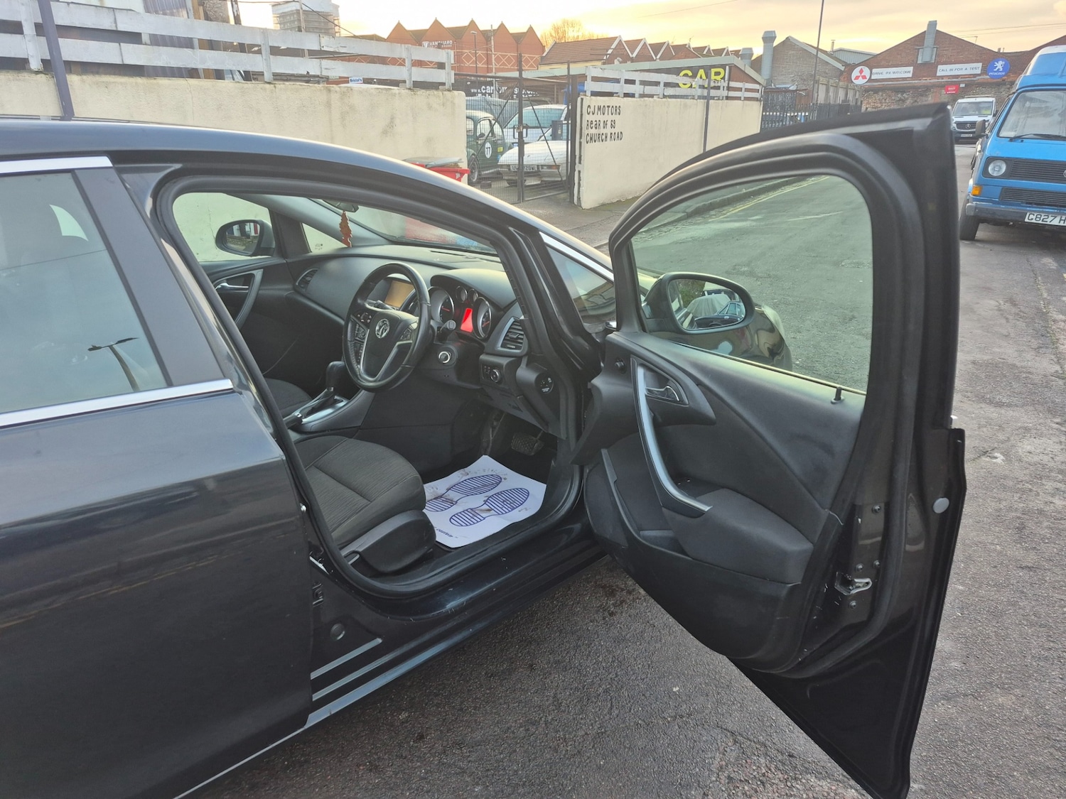 Used Vauxhall Astra 2014 for sale - 76933338: Photo 5