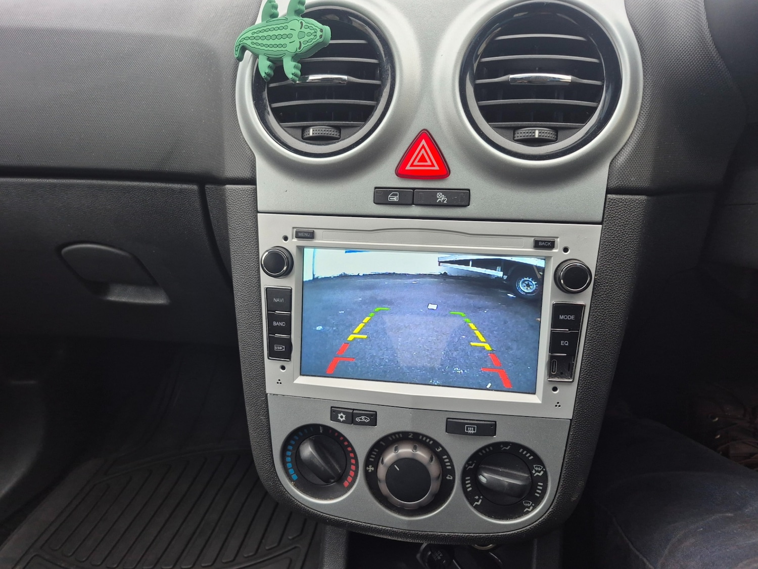 Used Vauxhall Corsa 2009 for sale - 76373869: Photo 16