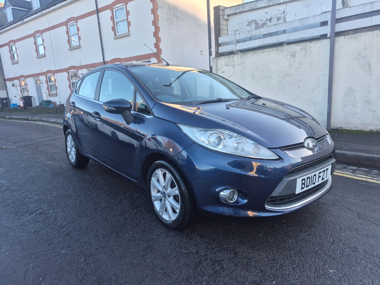 Used Ford Fiesta 2010 for sale - 76792576: Photo 2
