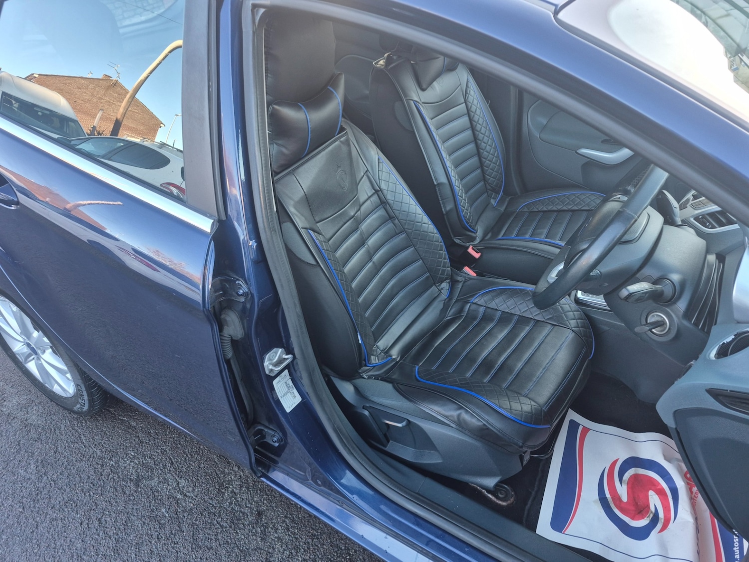 Used Ford Fiesta 2010 for sale - 76792576: Photo 9