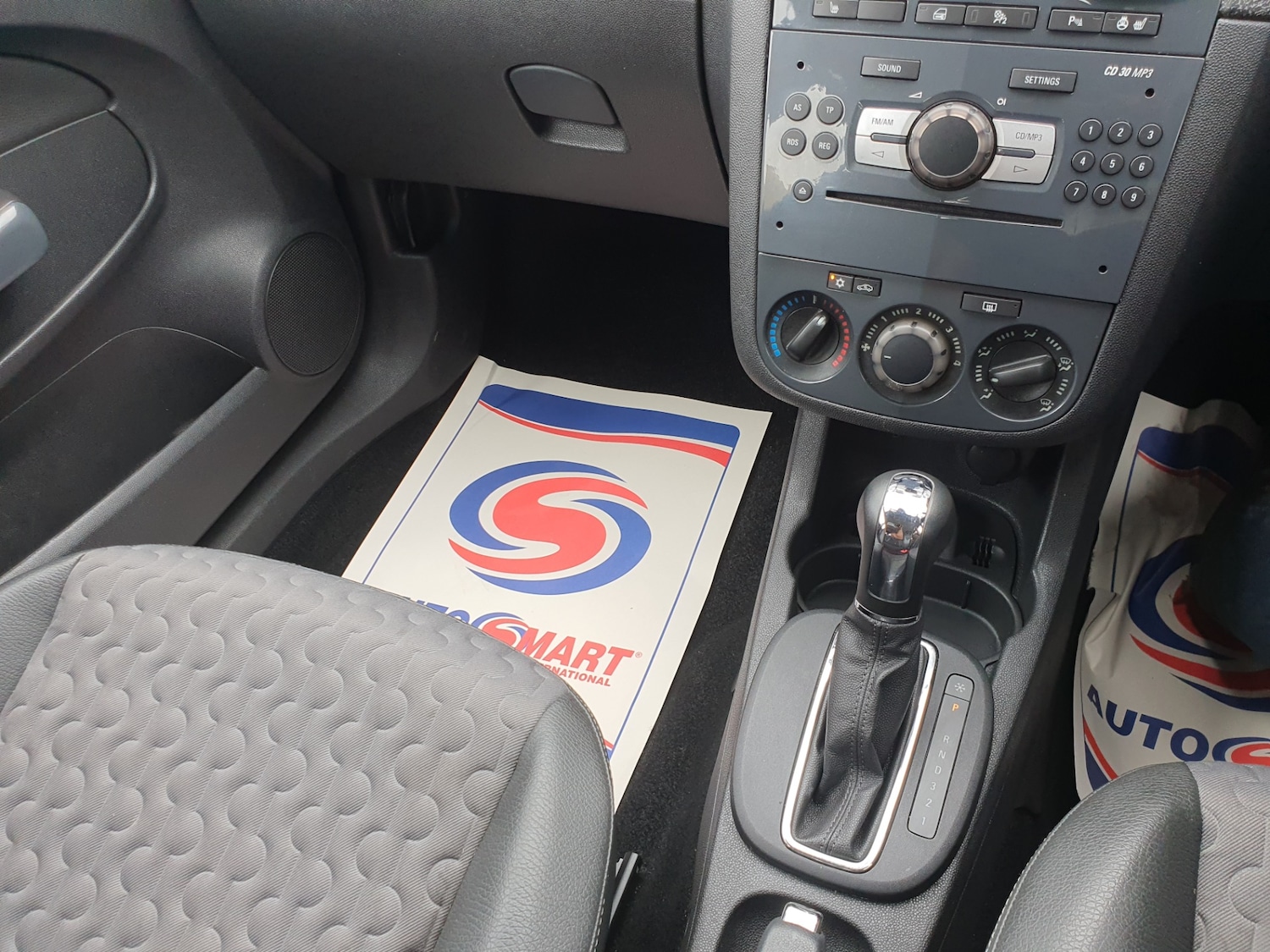 Used Vauxhall Corsa 2011 for sale - 74841130: Photo 17