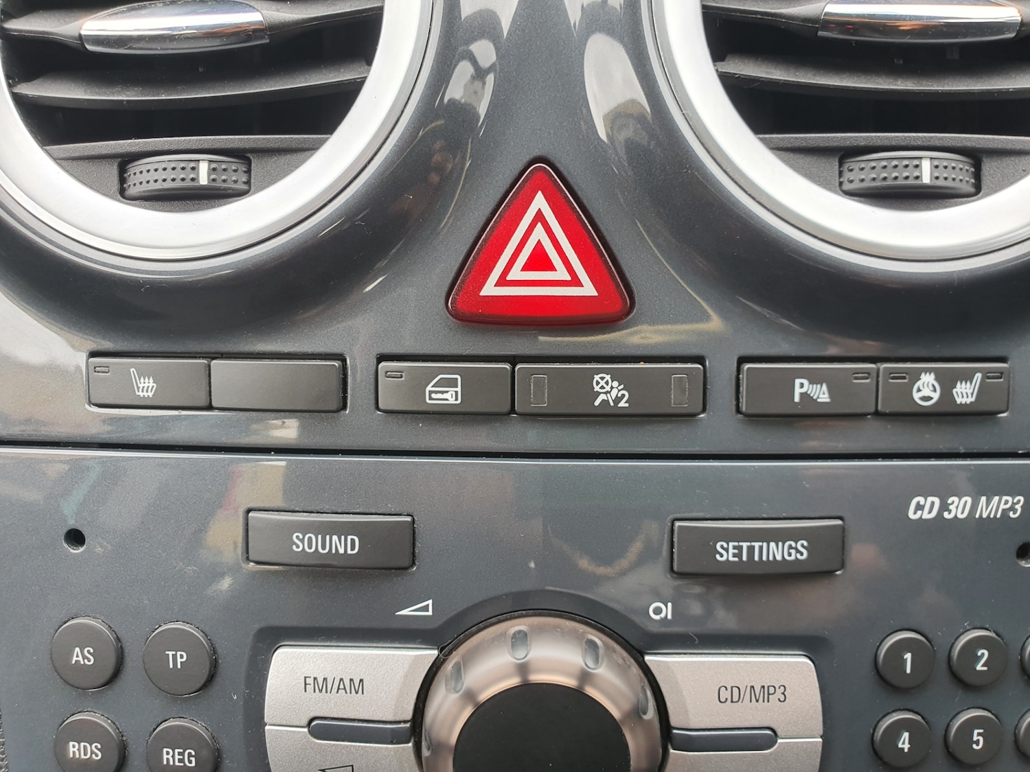 Used Vauxhall Corsa 2011 for sale - 74841130: Photo 18