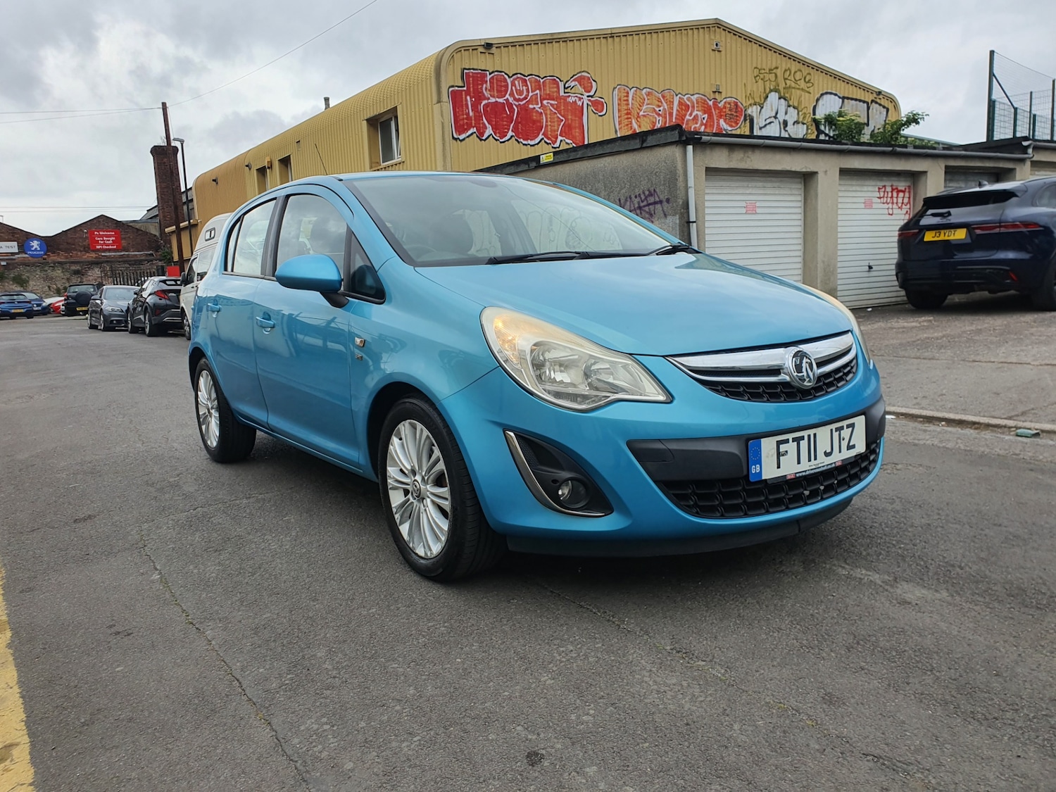 Used Vauxhall Corsa 2011 for sale - 74841130: Photo 2