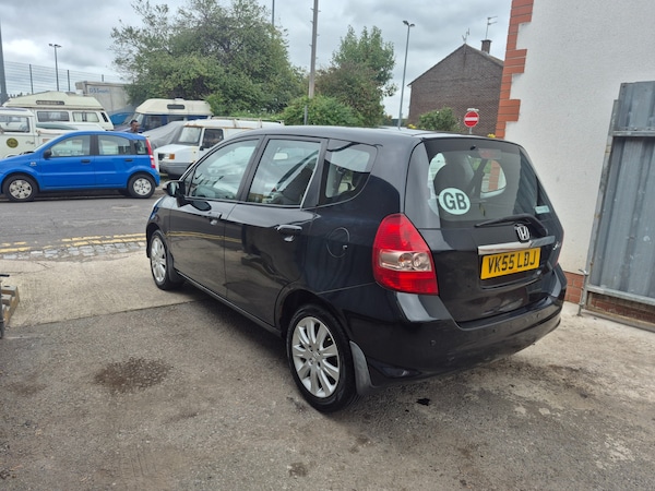 Used Honda Jazz 2005 for sale - 76234191: Photo 5