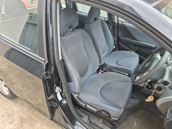 Used Honda Jazz 2005 for sale - 76234191: Photo 8