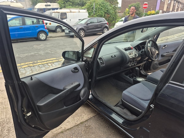 Used Honda Jazz 2005 for sale - 76234191: Photo 9