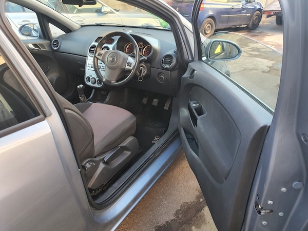 Used Vauxhall Corsa 2008 for sale - 73867505: Photo 8