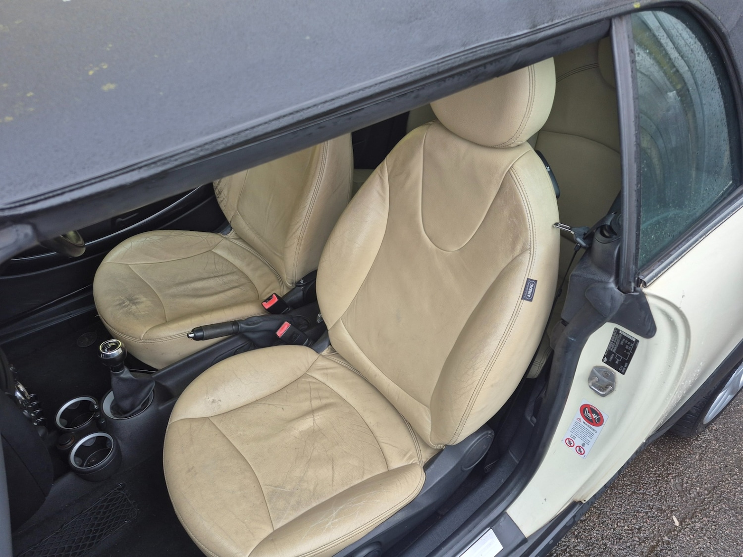 Used MINI Convertible 2010 for sale - 76166295: Photo 11