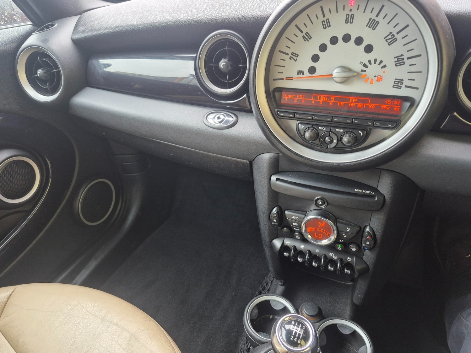 Used MINI Convertible 2010 for sale - 76166295: Photo 14