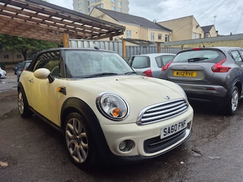 Used MINI Convertible 2010 for sale - 76166295: Photo 2
