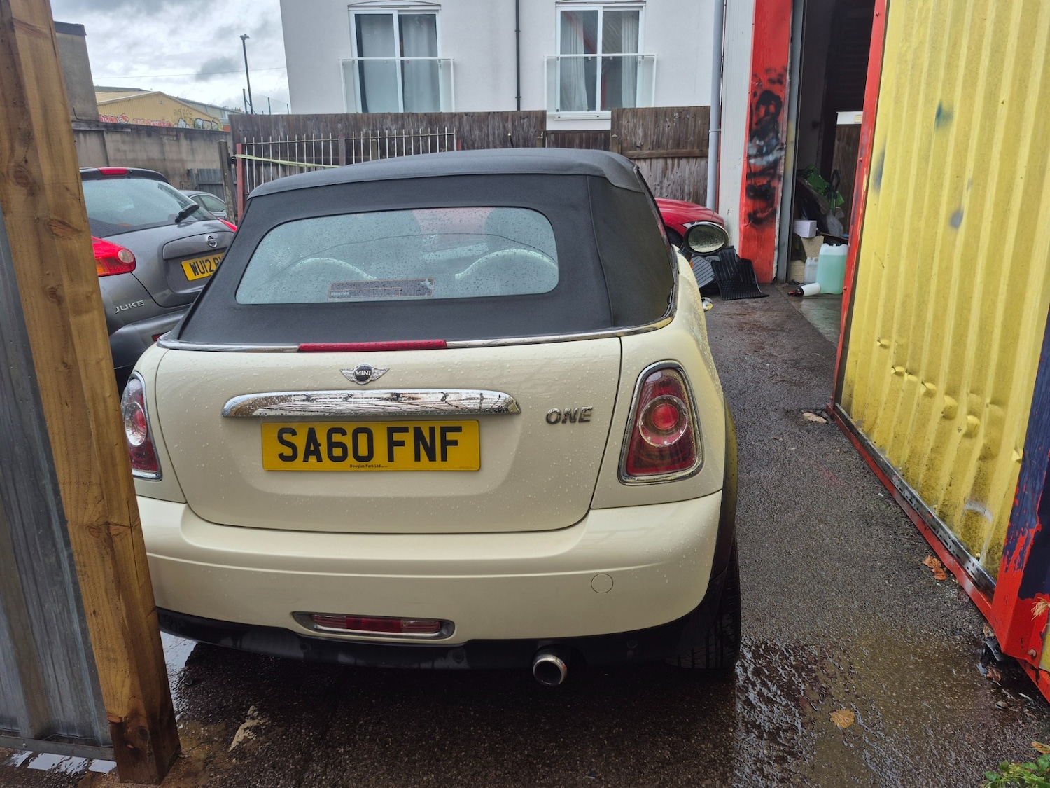 Used MINI Convertible 2010 for sale - 76166295: Photo 7