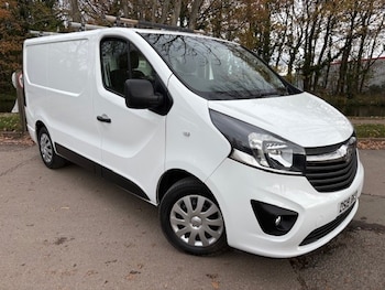 2019 (19) - 2700 1.6CDTI BiTurbo 125PS Sportive A/C L1H1 Van