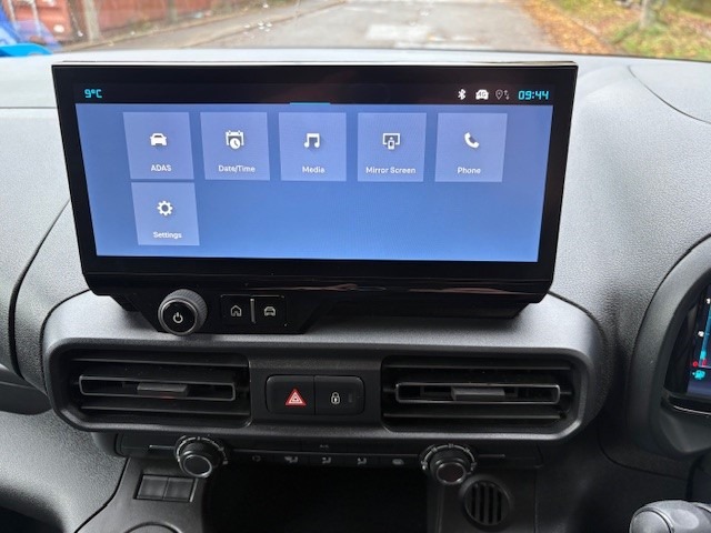 Used Citroen Berlingo 2024 for sale - 76352669: Photo 17