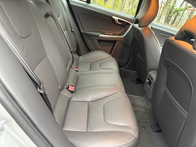 Used Volvo S60 2017 for sale - 77285578: Photo 13