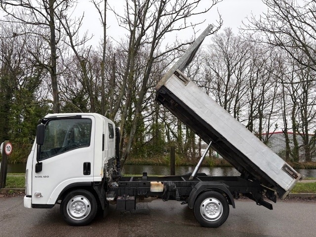 Used Isuzu Other 2015 for sale - 77124047: Photo 5